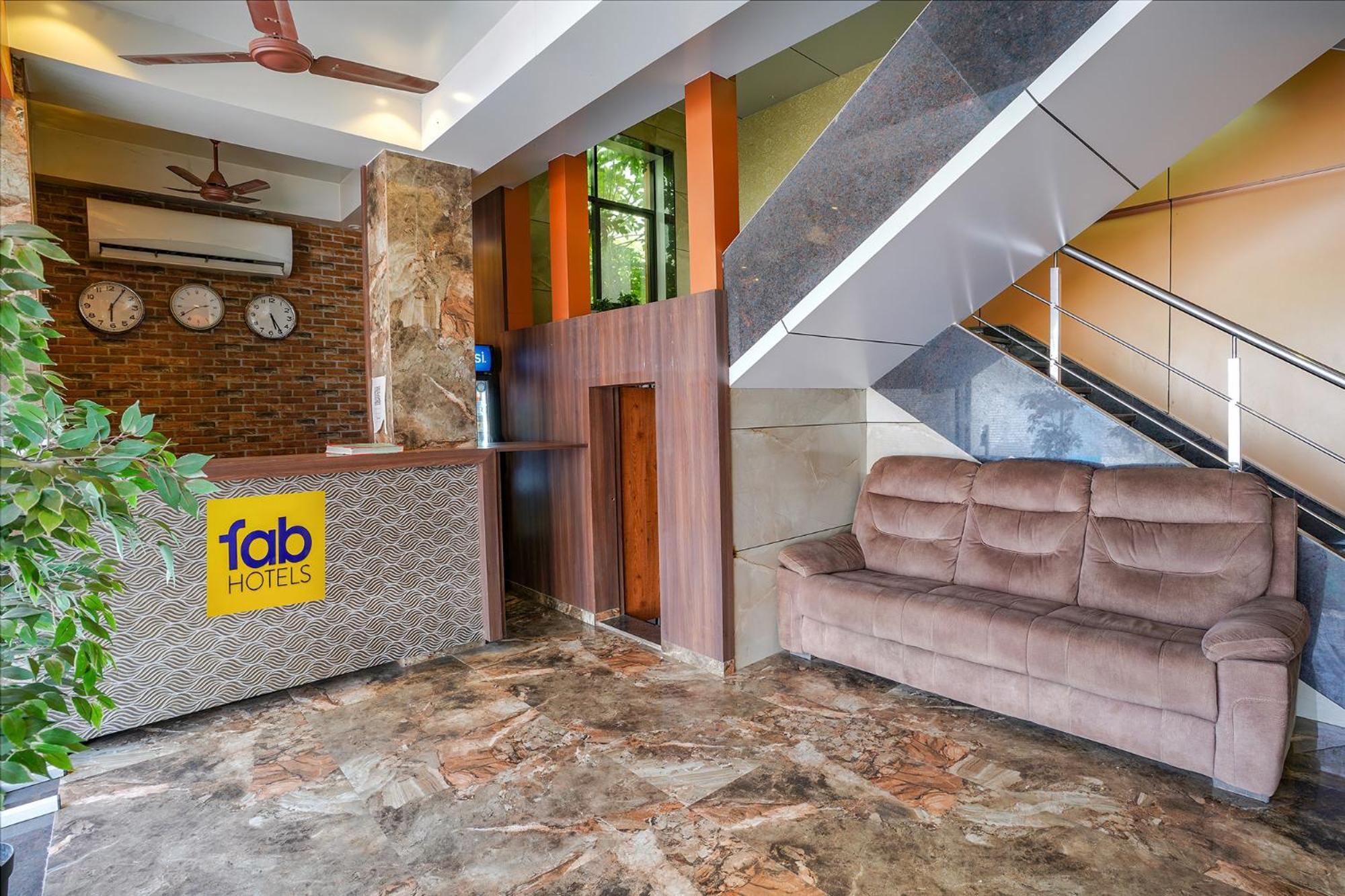 Fabexpress Super 7 Inn - Nr Rabale Station Navi Mumbai Eksteriør billede