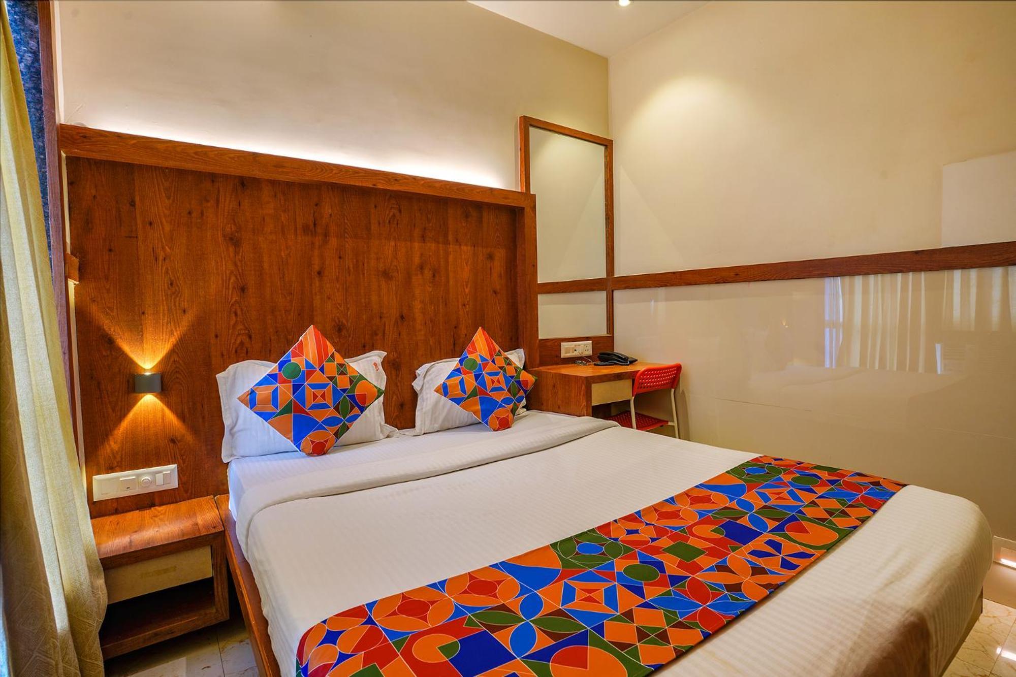 Fabexpress Super 7 Inn - Nr Rabale Station Navi Mumbai Eksteriør billede