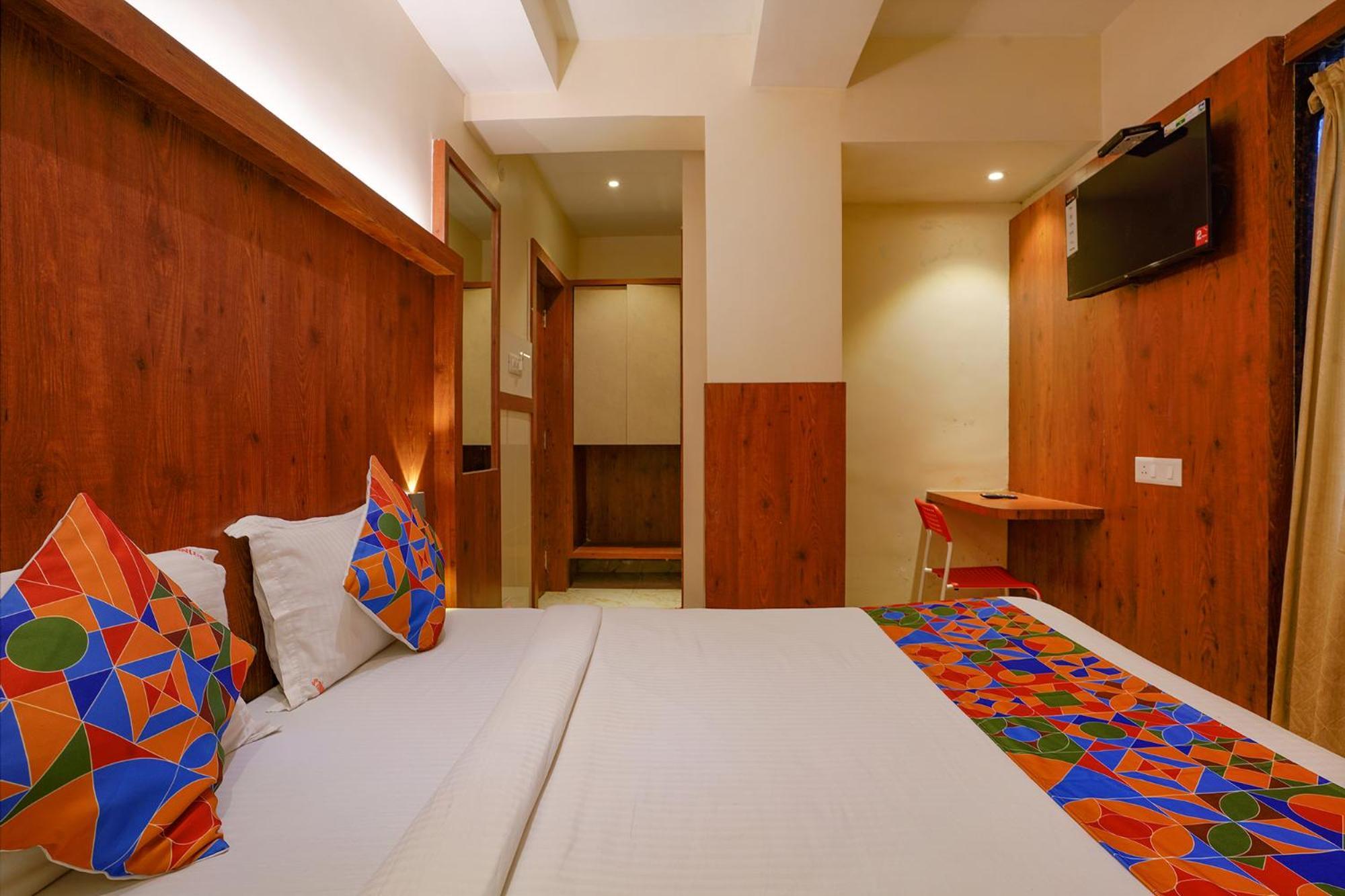 Fabexpress Super 7 Inn - Nr Rabale Station Navi Mumbai Eksteriør billede