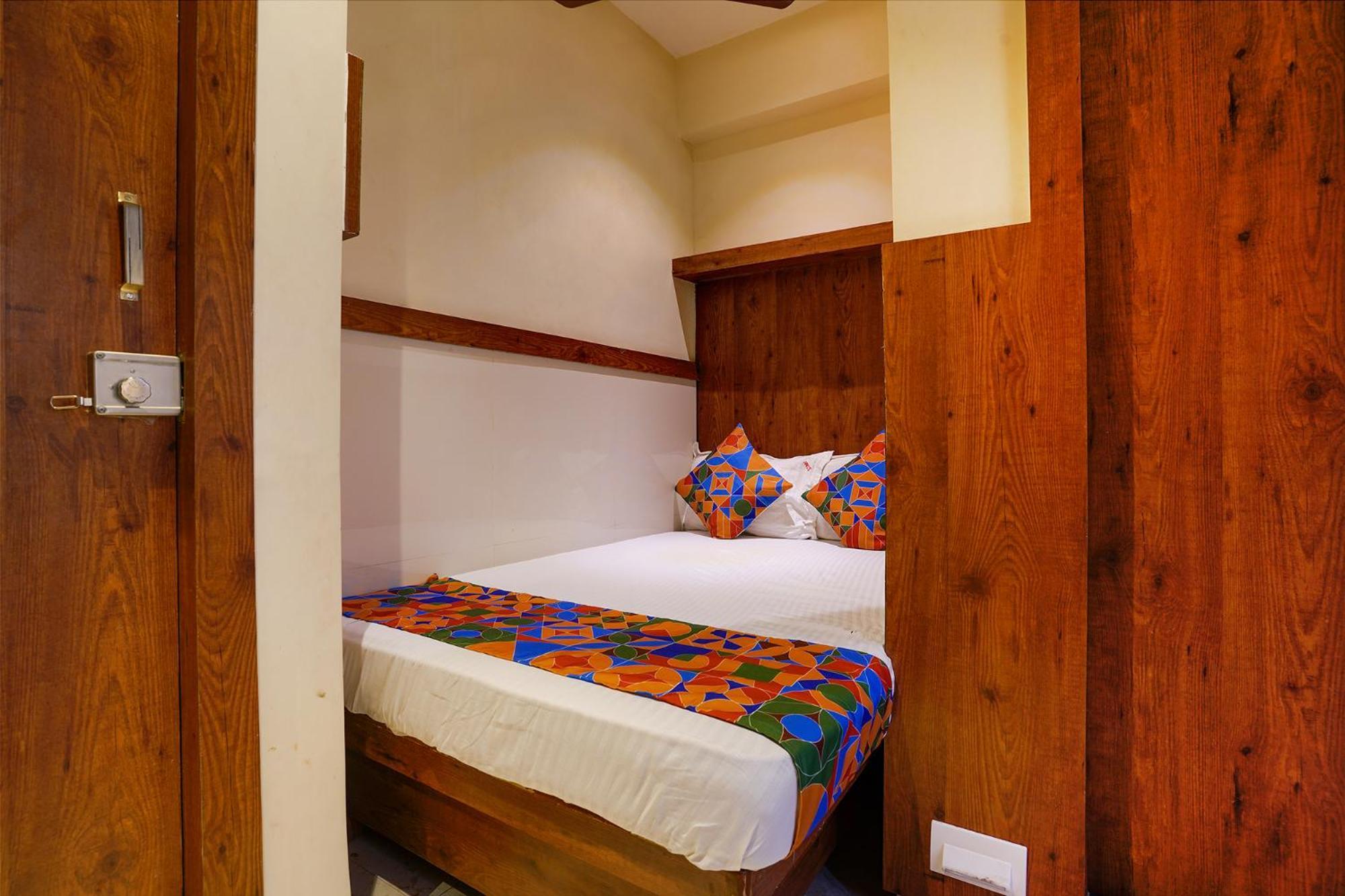 Fabexpress Super 7 Inn - Nr Rabale Station Navi Mumbai Eksteriør billede