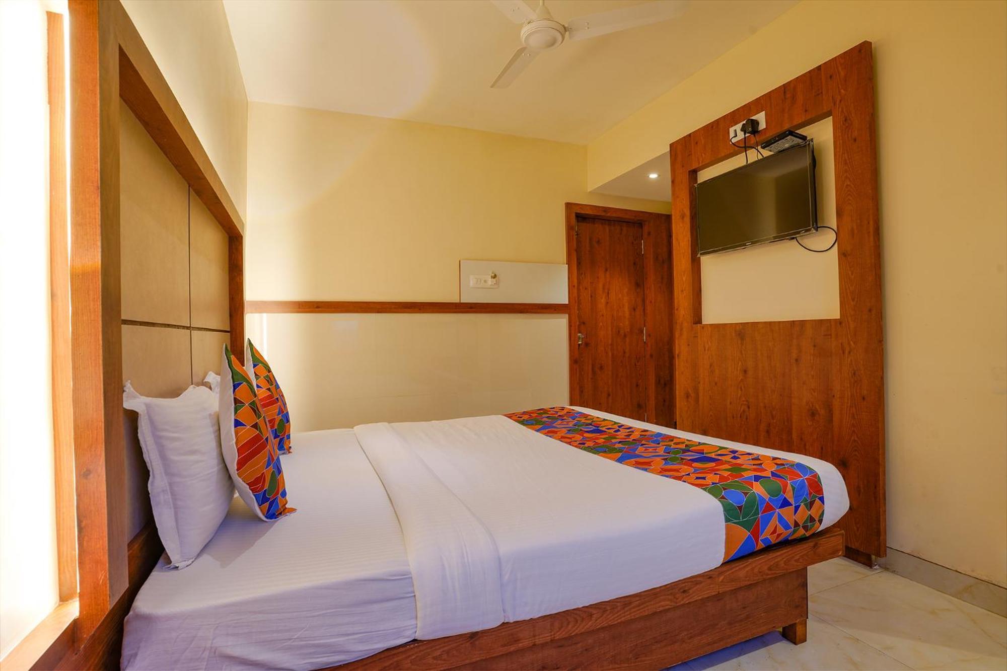 Fabexpress Super 7 Inn - Nr Rabale Station Navi Mumbai Eksteriør billede